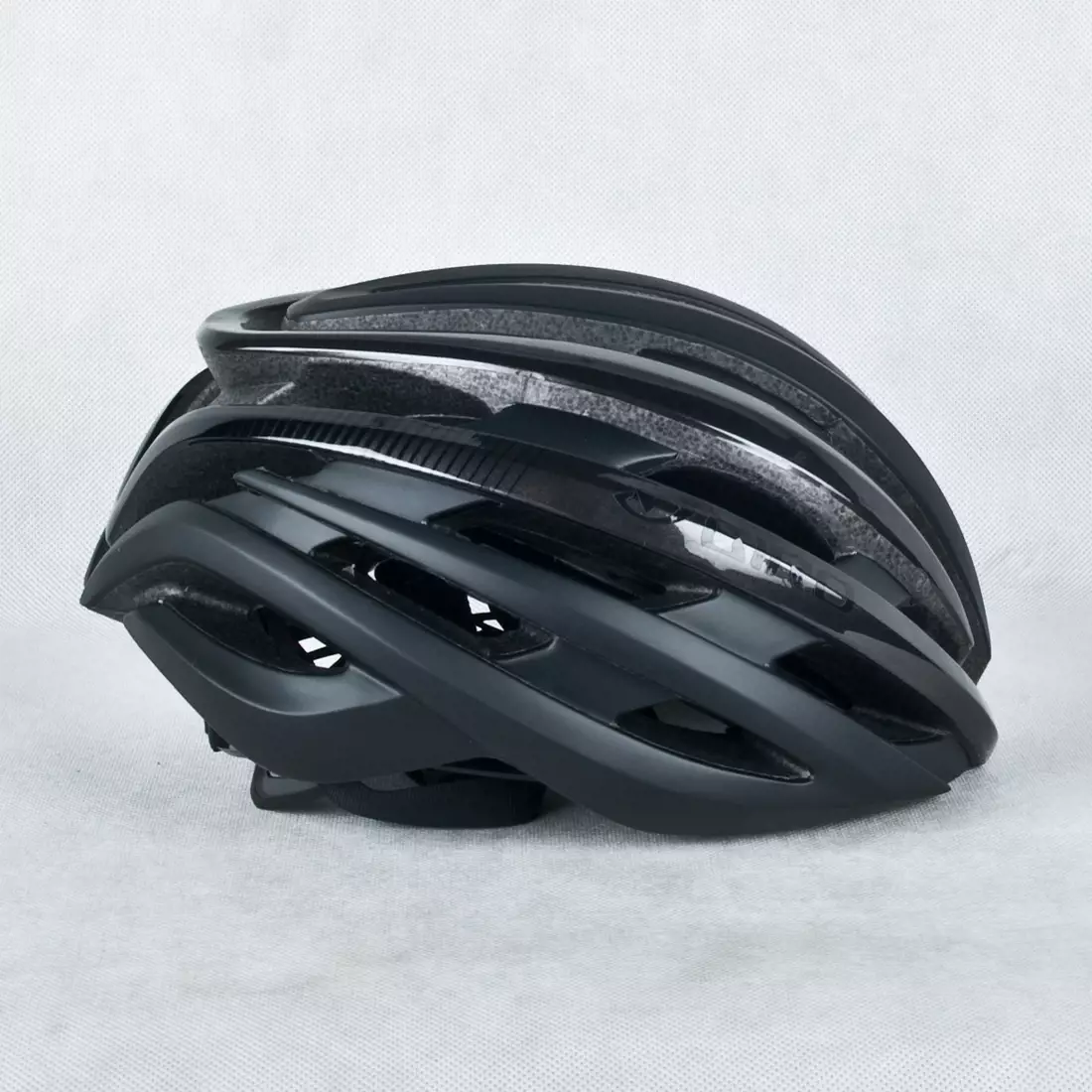 GIRO CINDER MIPS - čierna matná cyklistická prilba