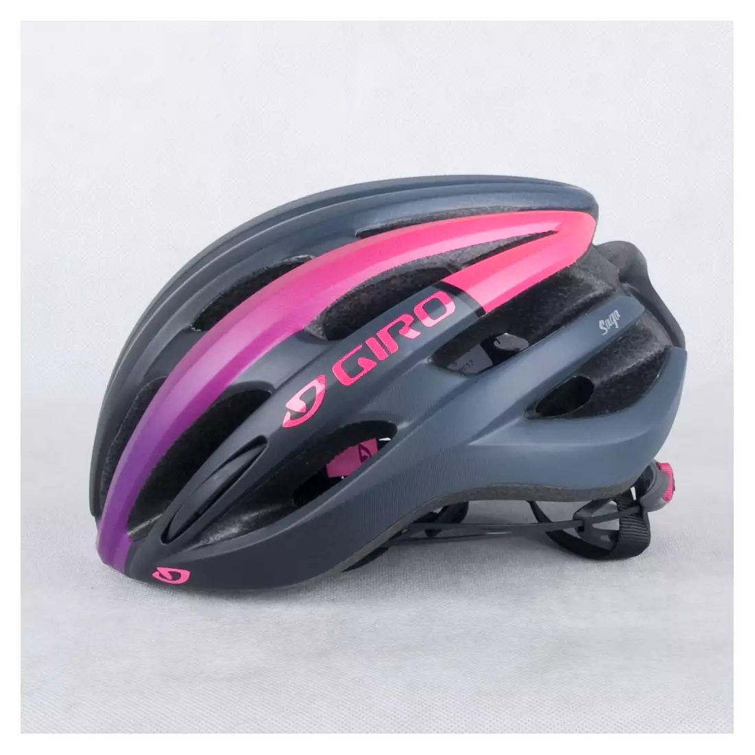 GIRO SAGA - dámska cyklistická prilba čiernej a ružovej farby
