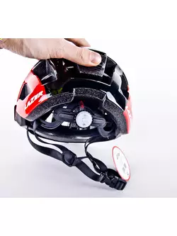 LAZER Compact DLX cyklistická prilba LED obrazovka proti hmyzu červená čierna lesklá