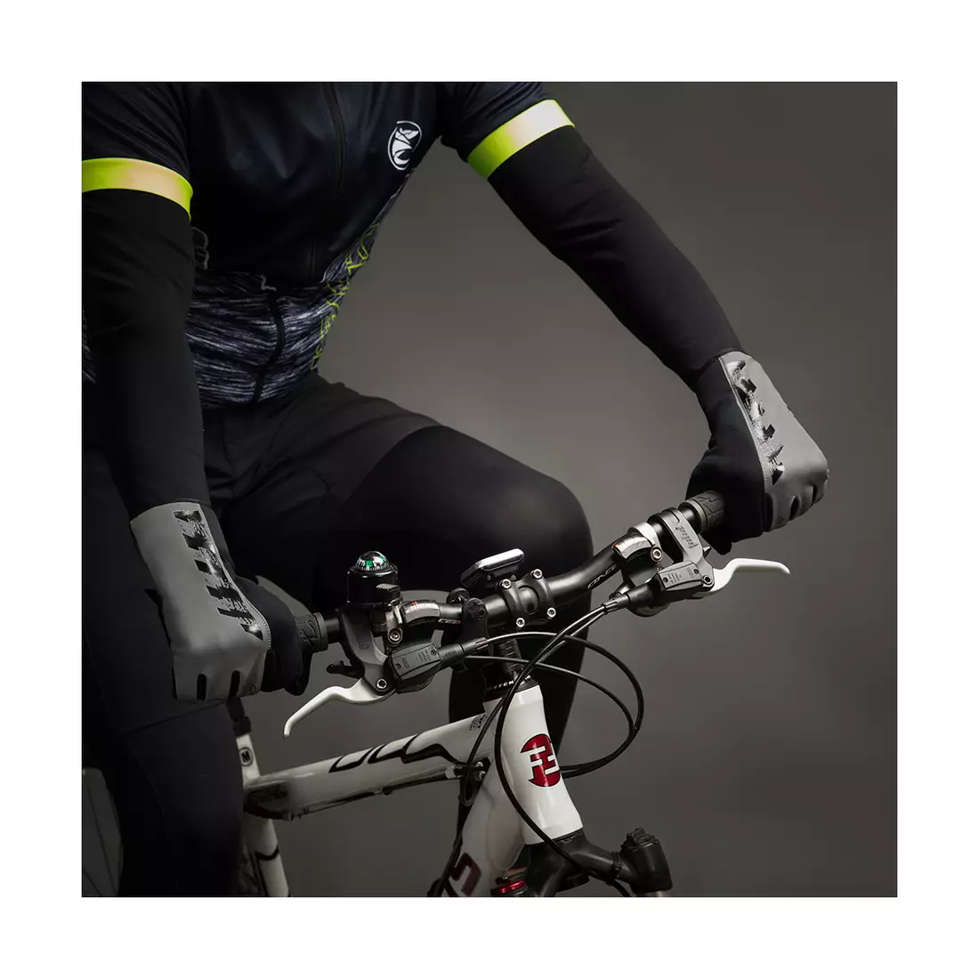 CHIBA PRO SAFETY prechodné reflexné cyklistické rukavice, čierne 31519