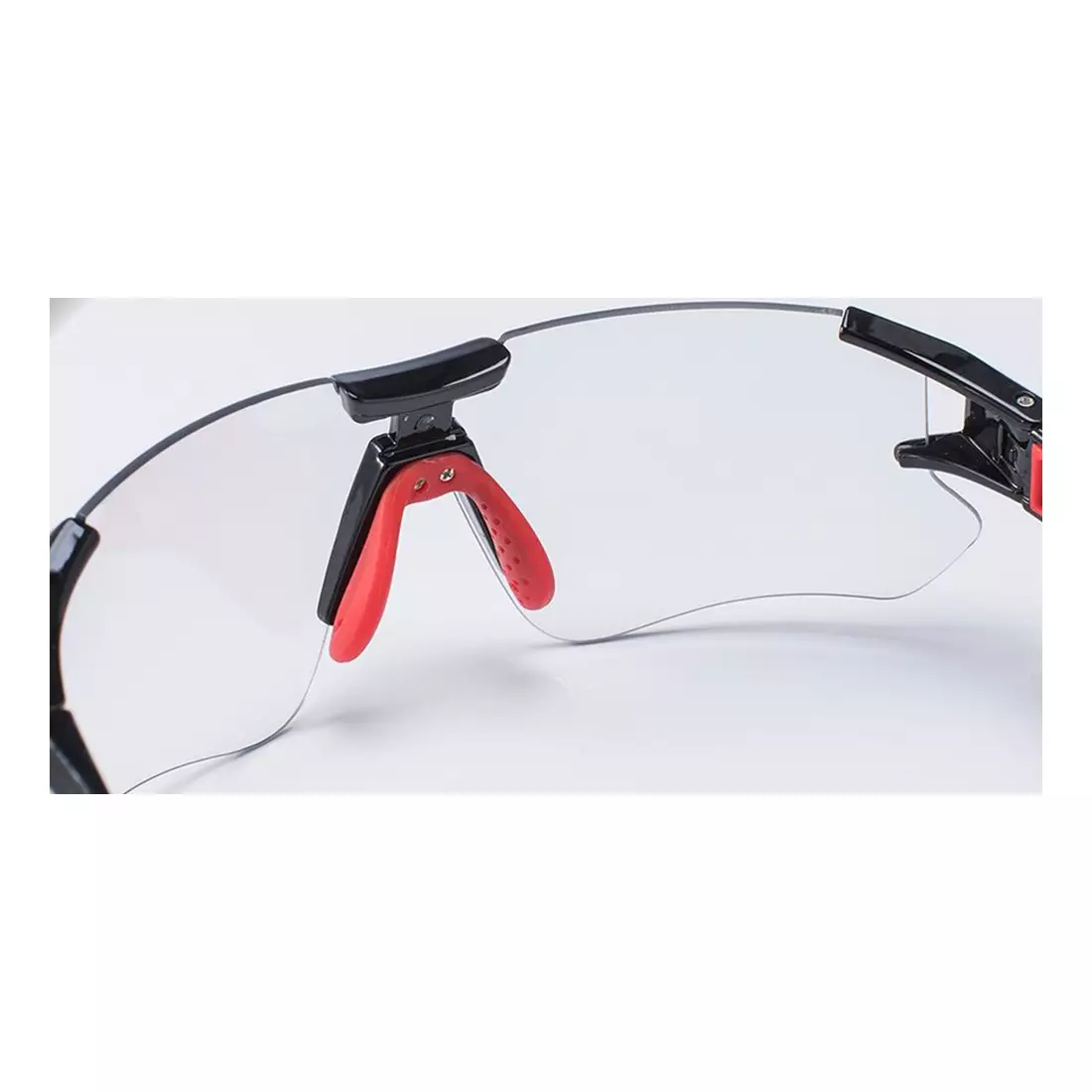 Rockbros 10125 cyklistické / športové okuliare s fotochromatickou čierno-červenou farbou