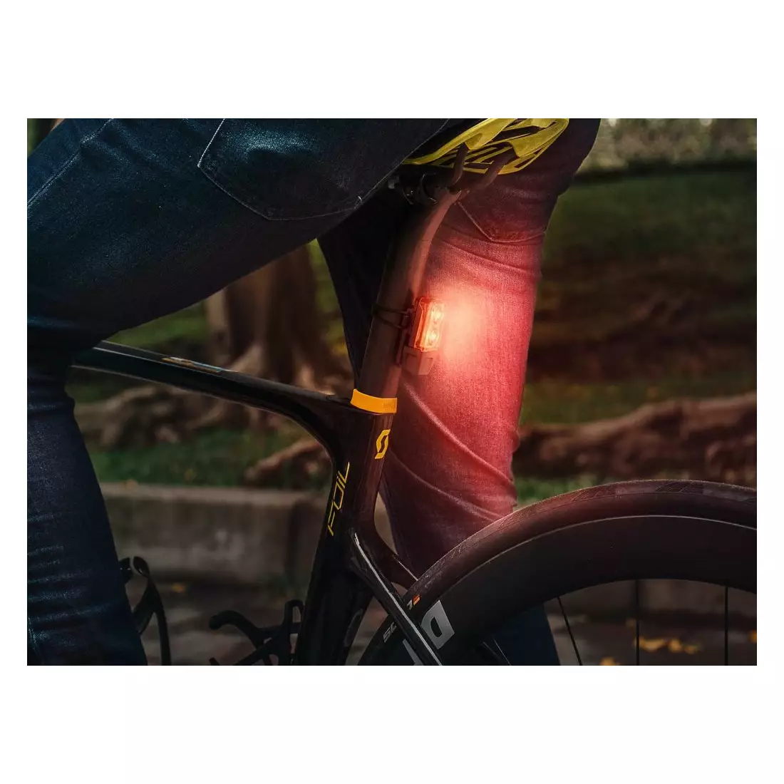 TOPEAK sada svetiel na bicykel LUX USB COMBO black T-TMS098