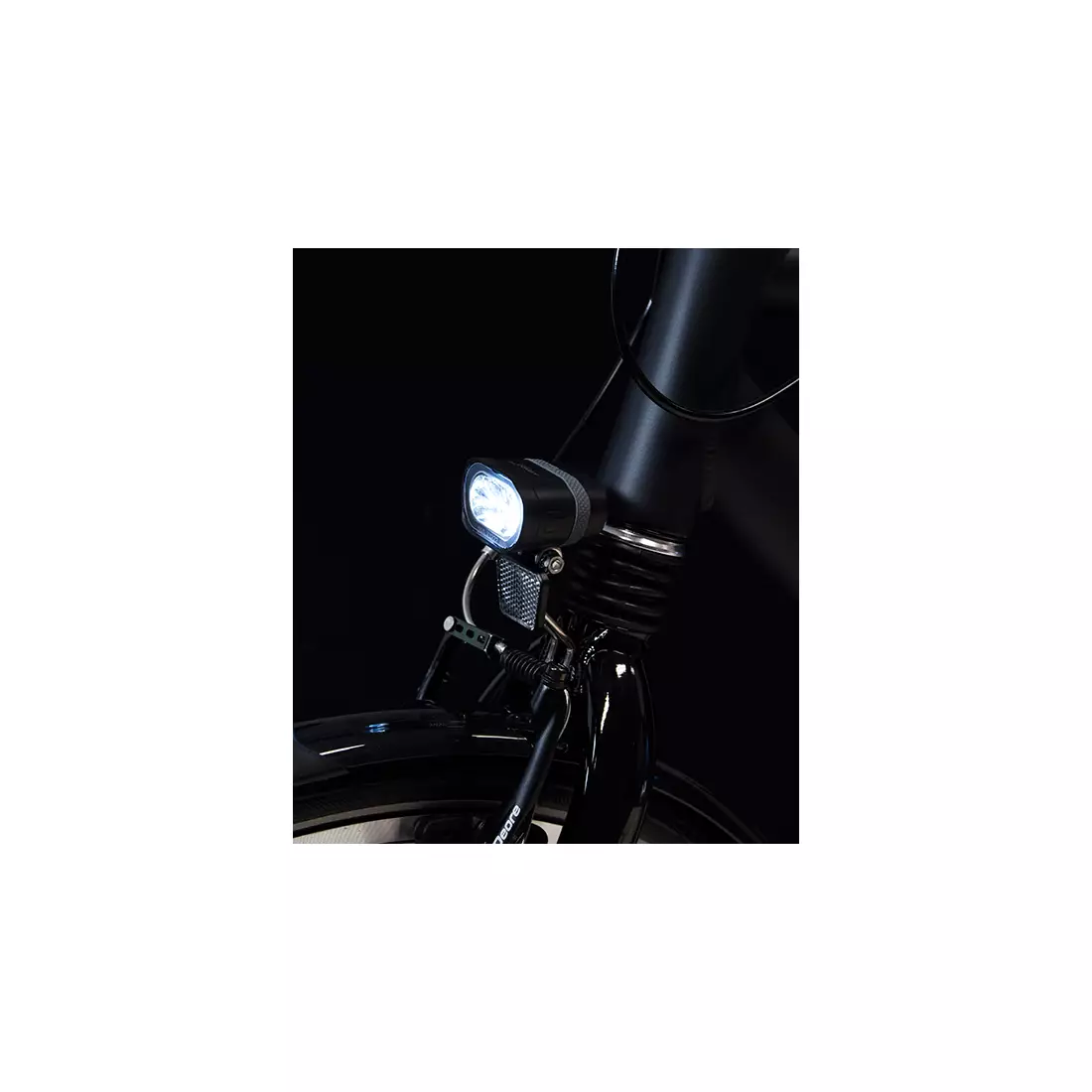 SPANNINGA predné svietidlo na bicykel AXENDO 40 XDO PR40 200 lumens SNG-H635008