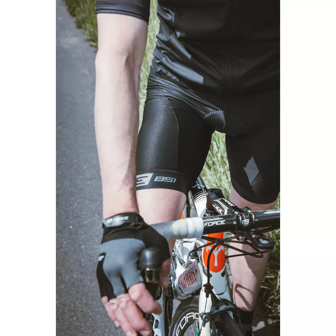 FORCE cyklistické nohavice s náprsenkou B51, čierna 900279