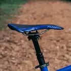 FUNN ADLIB sedadlo na bicykel čierna a Modrá chróm