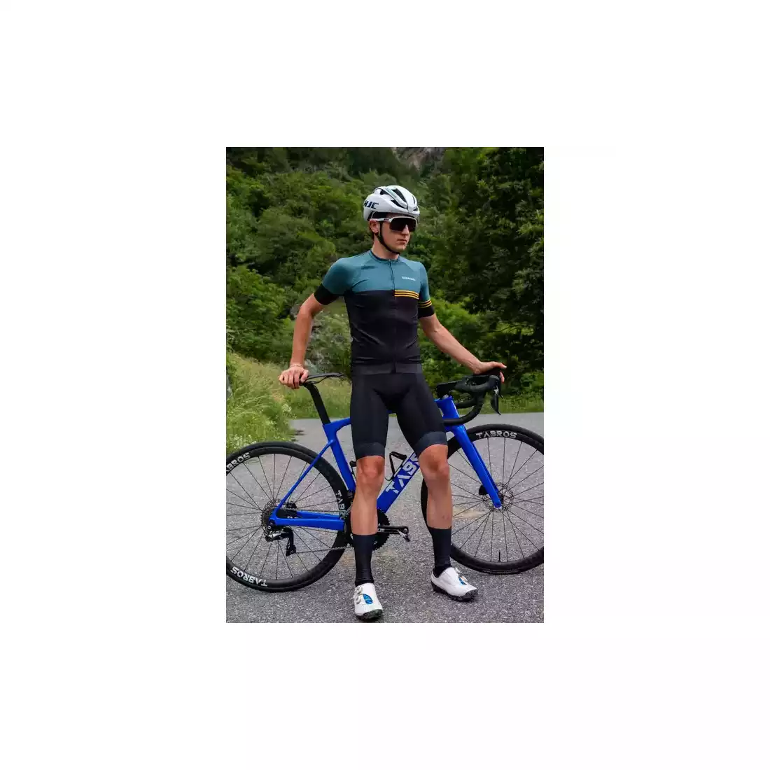 Biemme PRO EVO 2.1 pánske cyklistické šortky s trakmi, čierna a zelená
