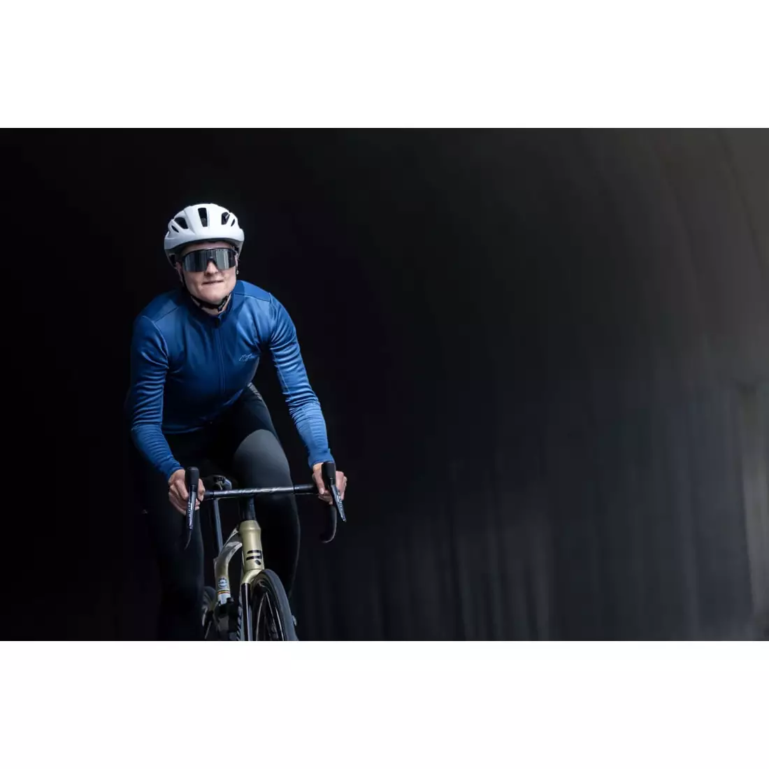 Rogelli CORE dámska zateplená cyklistická bunda, tmavomodrá