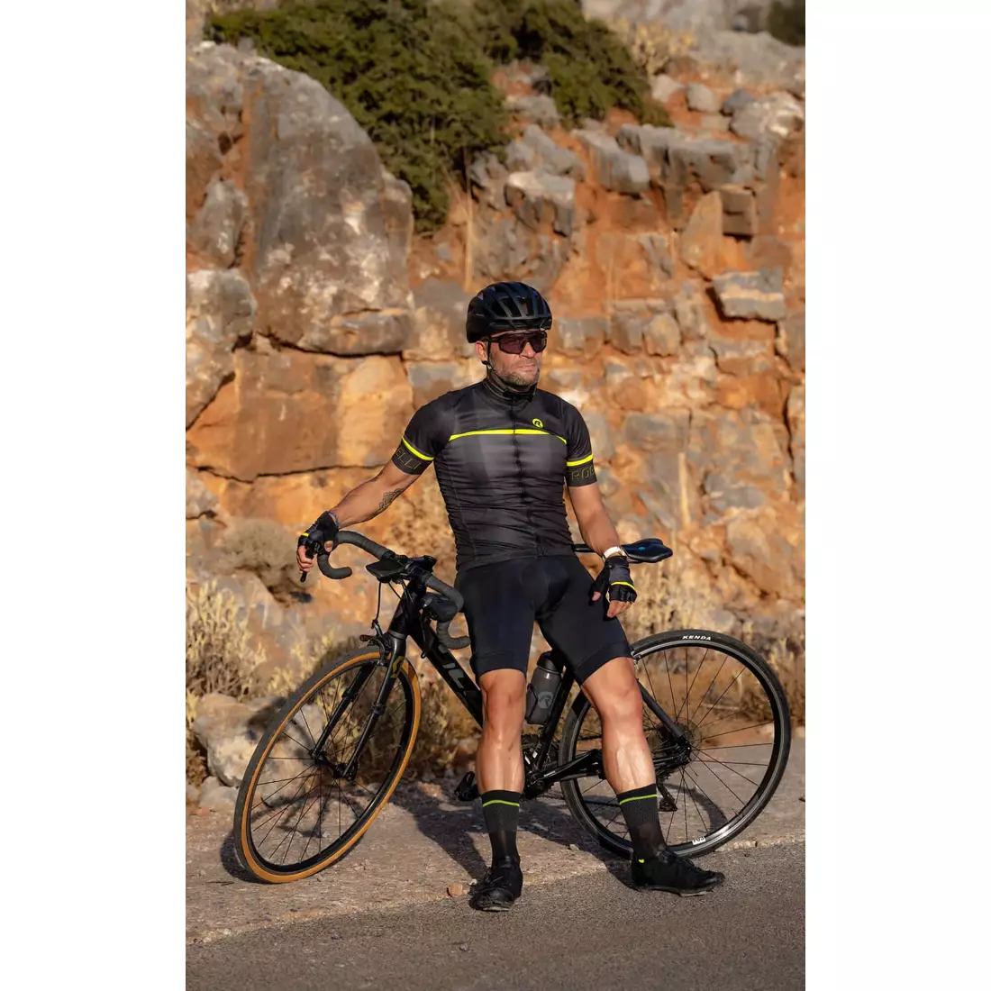 Rogelli HERO II pánsky cyklistický dres, čierny fluór