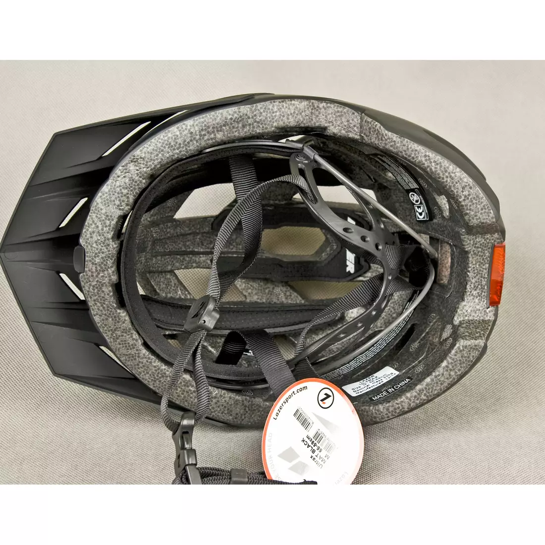 MTB cyklistická prilba LAZER - ULTRAX, farba: čierna matná